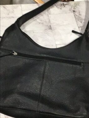 T black shoulder bag